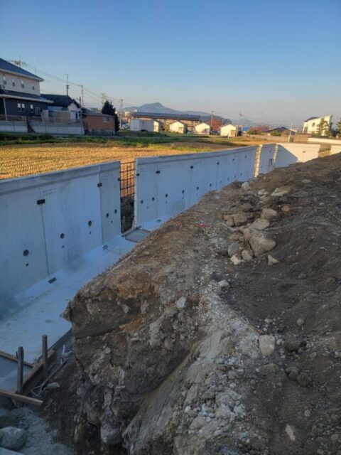 継ぎ目建て込み